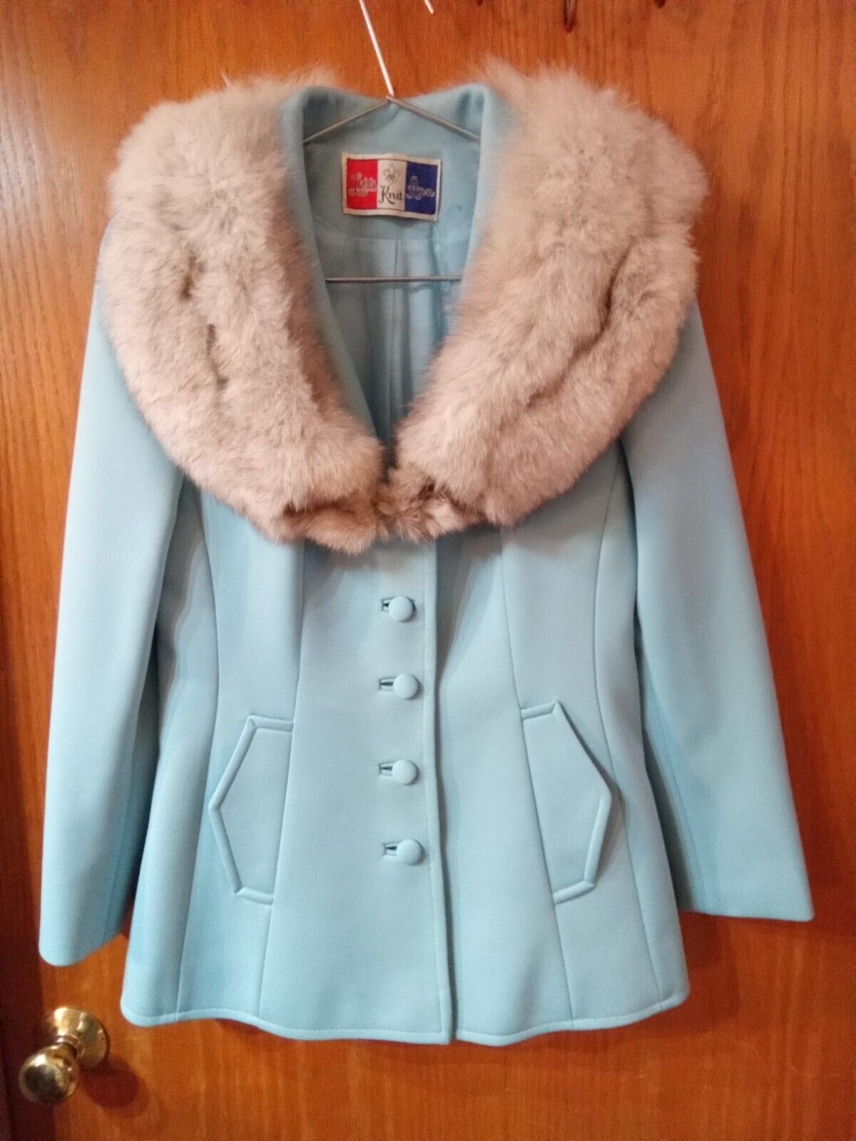 1970's Lilli Ann knits Skirt Suit-Foxx Collar Sz … - image 1
