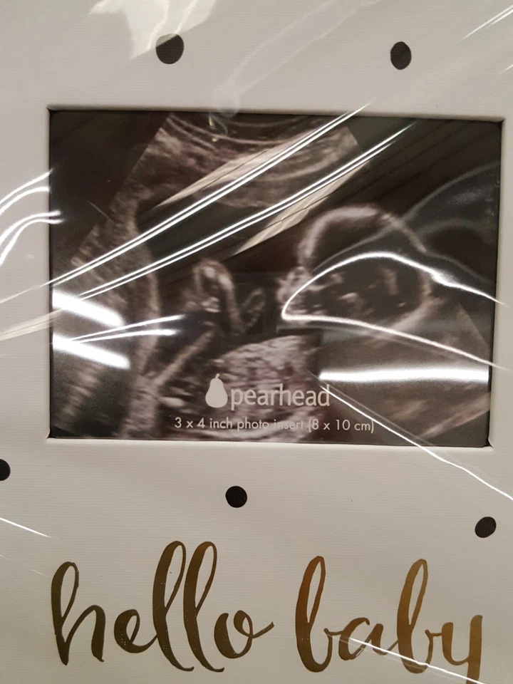 Pearhead 波尔卡圆点“Hello Baby”婴儿相册 - 白色/黑色和金色 — 第 3/4 张图片