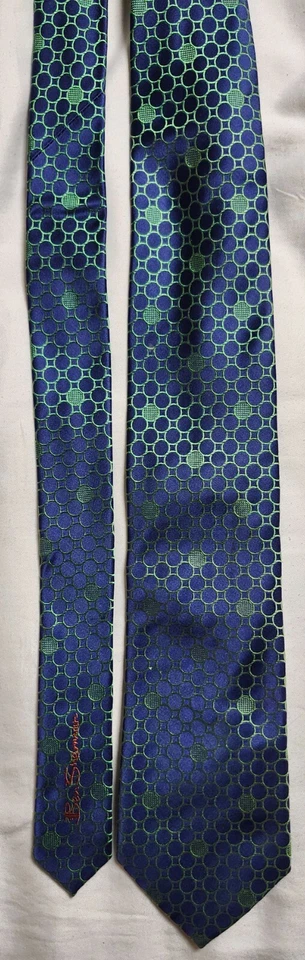 Corbata para hombre Ben Sherman azul vivo y verde geométrica hecha en China 100 % seda Foto 3 de 4