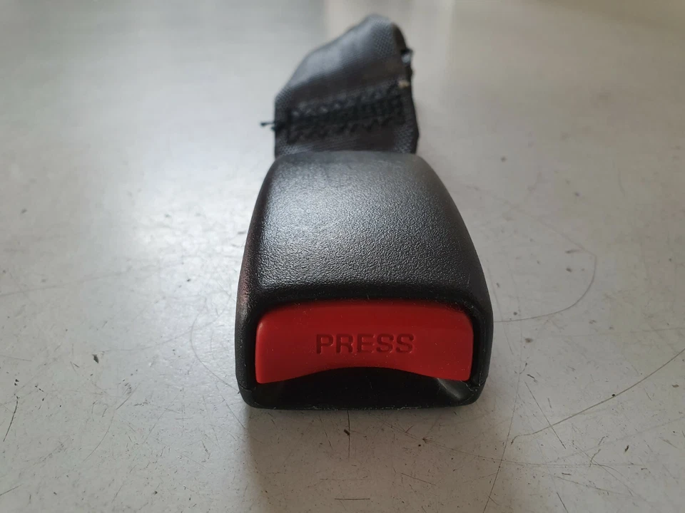 Honda Prelude V '97 BB 2.0 16V Buckle Seat Belt Lock - Image 3 of 4