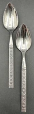 Oneida Lisbon Distinction Stainless Grapefruit Spoons Pair Serrated Fruit