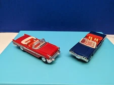  1966 Oldsmobile 442 & 1957 Pontiac Bonneville Convertible  1:43  Y539