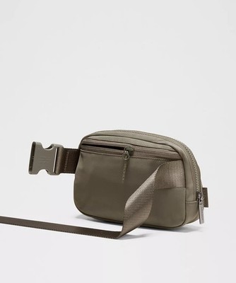 Lululemon Unisex Everywhere Army Green Belt Bag Lululemon Everywhere Belt Bag 1L - Bronze Green - lulu fanatics main image 4