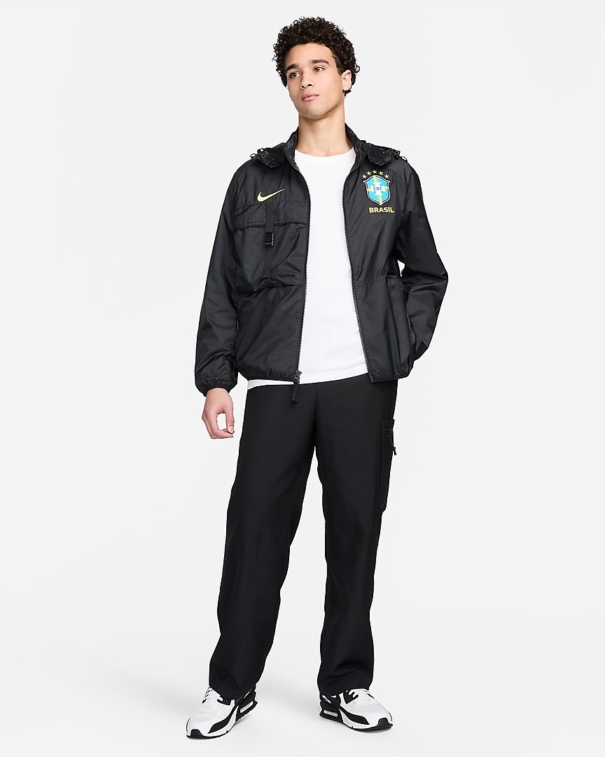 NIKE ブラジルナイロンジャケット　US Lサイズ 未開封品 2025年最新】ブラジル代表 ジャケット Nikeの人気アイテム
