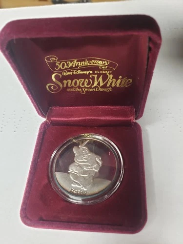 SILVER WALT DISNEY'S SNOW WHITE ANNIVERSARY HAPPY PROOF 1 OZ ROUND NO/ COA