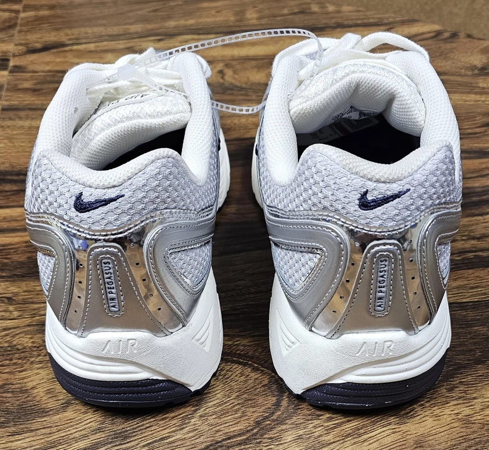 Nike Air Pegasus 2K5 Tenis Cromo HJ7310-025 Hombres Talla 14.5 Nuevas Sin Caja Foto 2 de 4