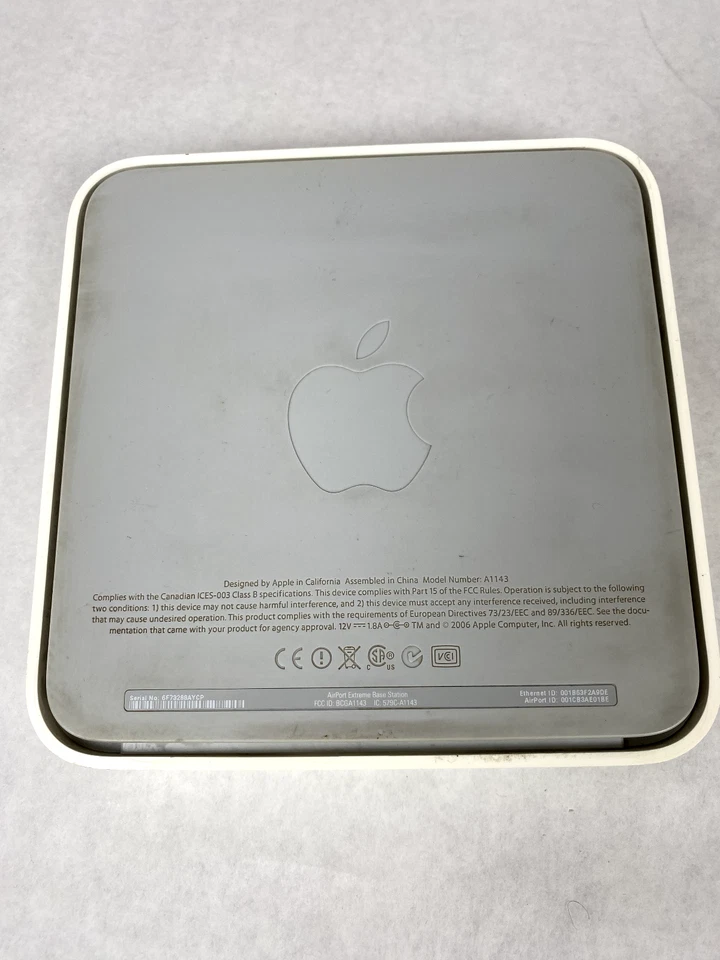 Apple Airport Extreme Base Station 2nd Gen Wireless Router A1143 Working 1 Owner - Image 3 of 4