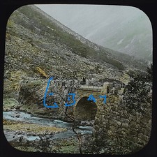 Photo OIE BRIDGE ENTRANCE TO THE VALLEY NORWAY C1920 ANTIQUE Magic Lantern Slide