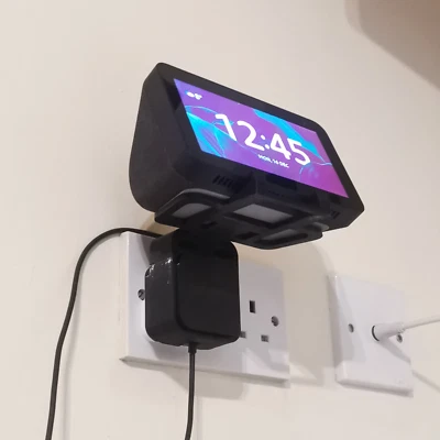 Echo Show 5 Plug Bracket Plug Mount - Angled - Photo 1/4