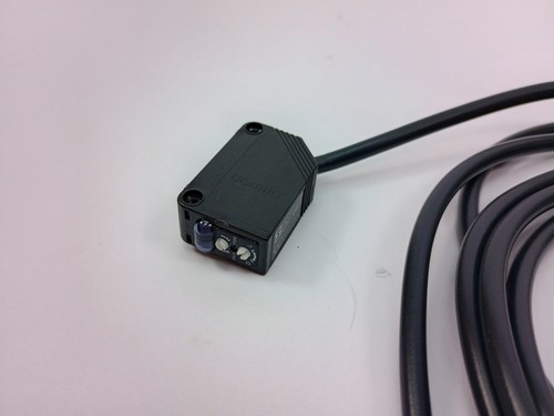Omron E3Z-D81 Photoelectric Switch 1.4M 12-24V DC - Picture 6 of 8