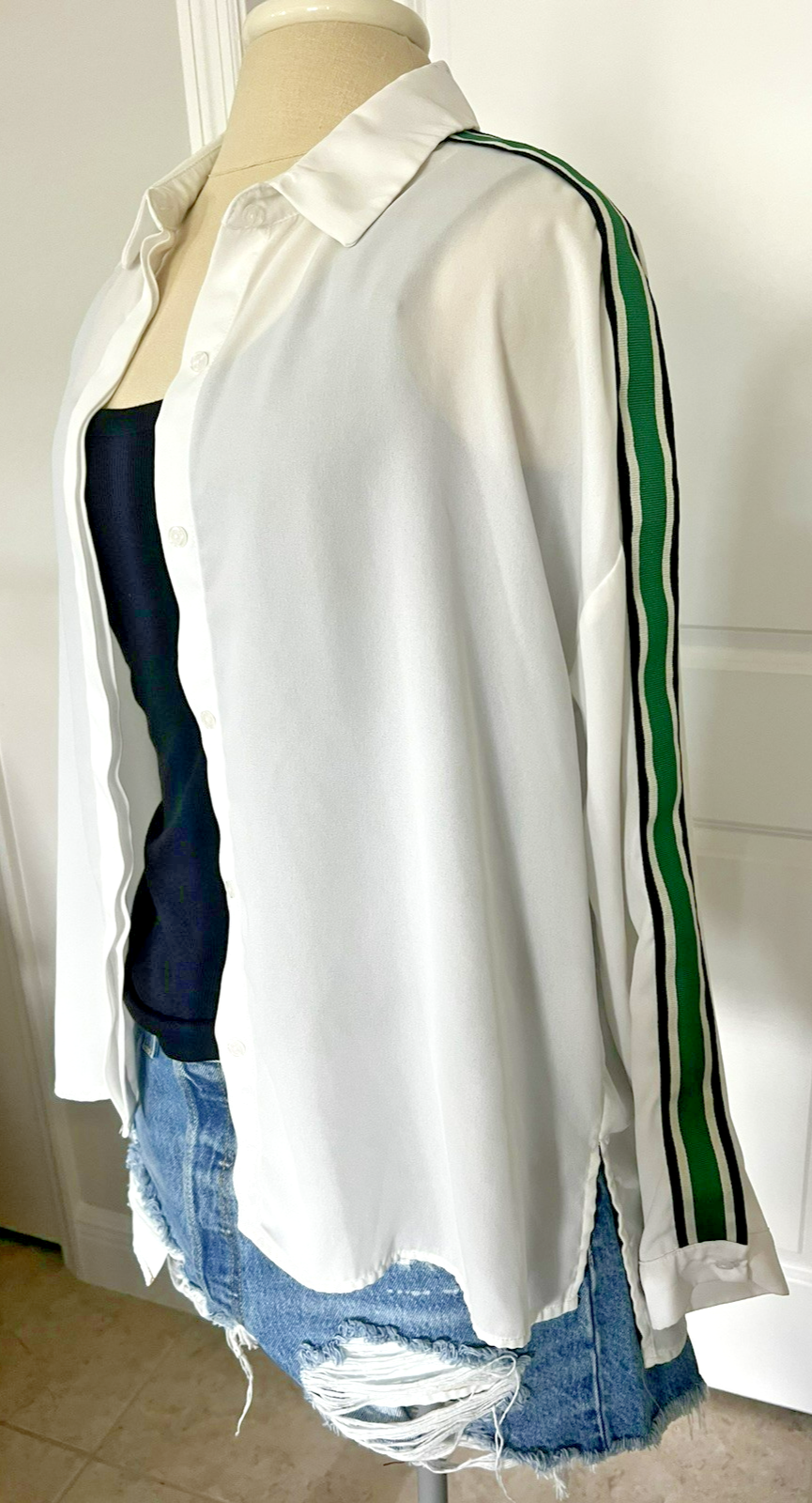 Womens Forever 21 Button Up Blouse M White Stripe Sleeve Casual Lightweight Top