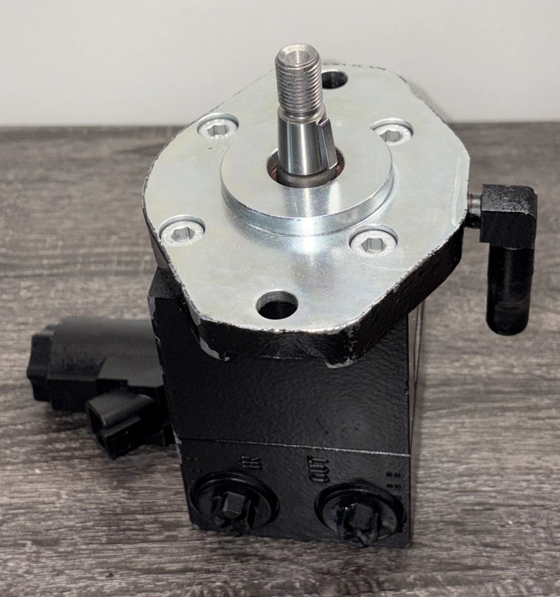 Genuine John Deere AA74704 Hydraulic Motor Bucher 100031514 Planter Blower Motor photo 4