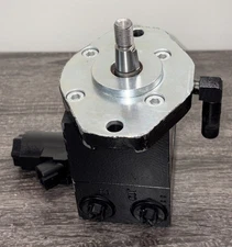 Genuine John Deere AA74704 Hydraulic Motor Bucher 100031514 Planter Blower Motor thumbnail 4