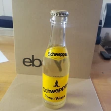Schweppes  Tonic Water   6fl OZ   vintage pop bottle