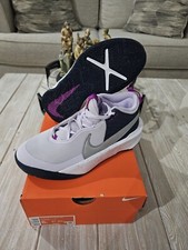 Nike Kids' Grade School Team Hustle D 10 Basketball Shoes