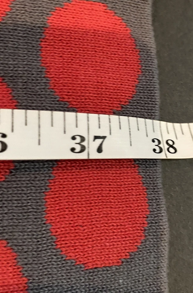 Cobertor de bebê Sumersault ponto vermelho pontos vermelhos 38 X 29 G1 em excelente estado usado - Imagem 3 de 4