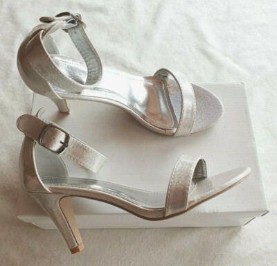 Sandales à Brides Bronze Doré – Taille 39, Talons Hauts, Neuves Avec Petit Défaut