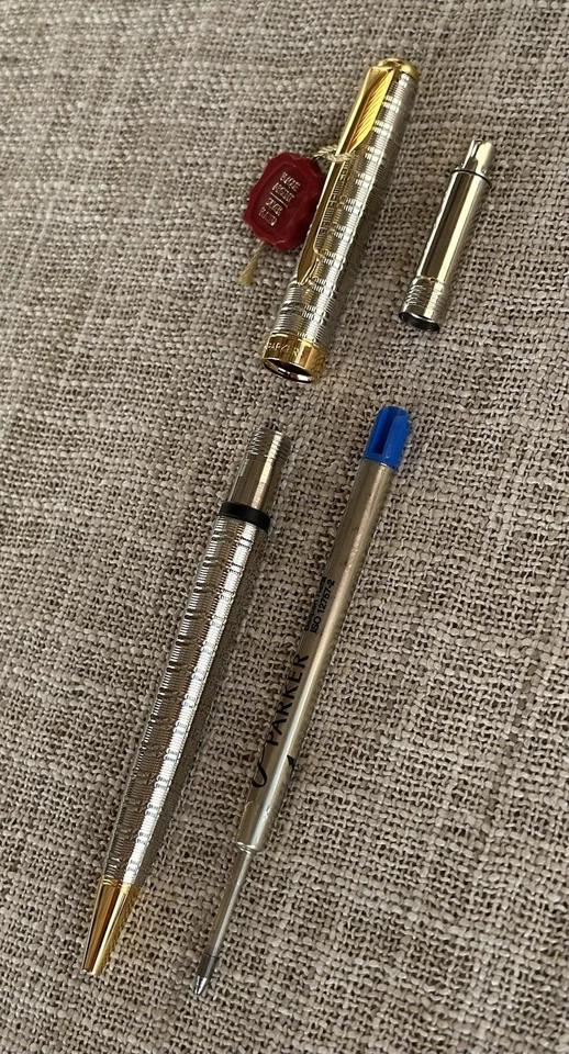 Bolígrafo Parker Sonnet como nuevo en stock, SS y dorado, tartán plateado cincelado con etiqueta Foto 4 de 4