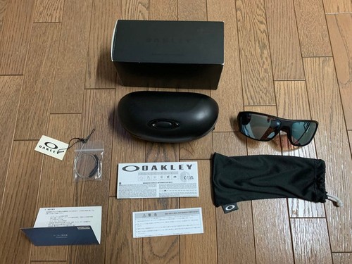 Oakley Split Shot Sunglasses Matte Black Prizm Deep Water Polarized Lenses Used