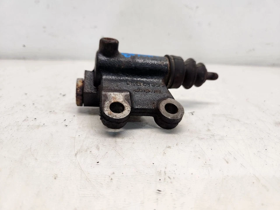 2006-14 Subaru Impreza STi (2.5L / 6 Speed) Clutch Slave Cylinder - Image 3 of 4