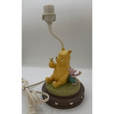 Vintage Winnie The Pooh Lamp. Read.