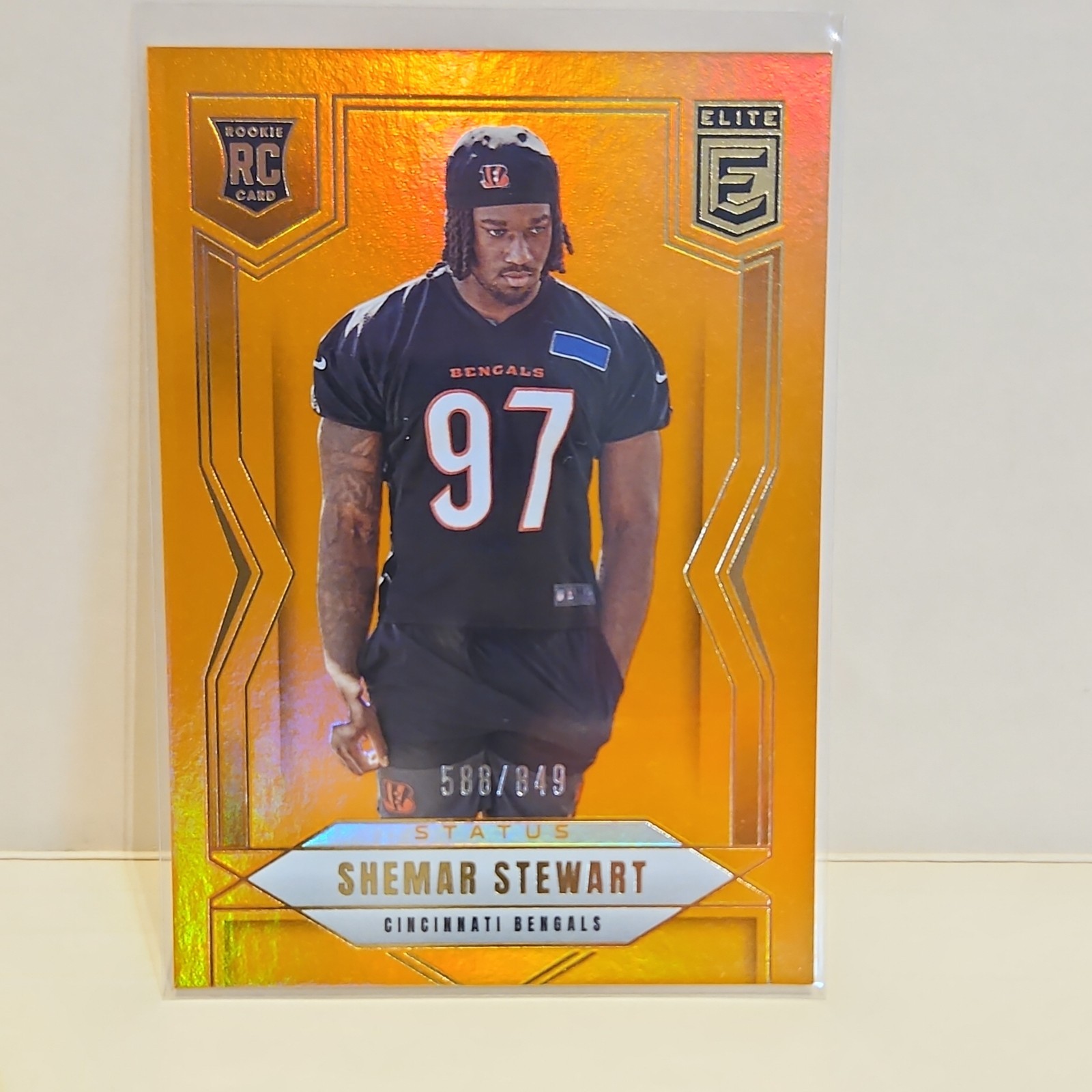 2025 Panini Elite - Rookies Shemar Stewart #140 Status Metallic Orange /849 (RC)