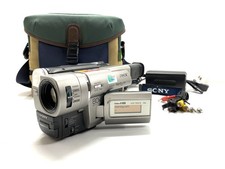 SONY CCD-TRV57E Video8 Hi8 Tape Digital Video Camera HANDYCAM Full Working Set