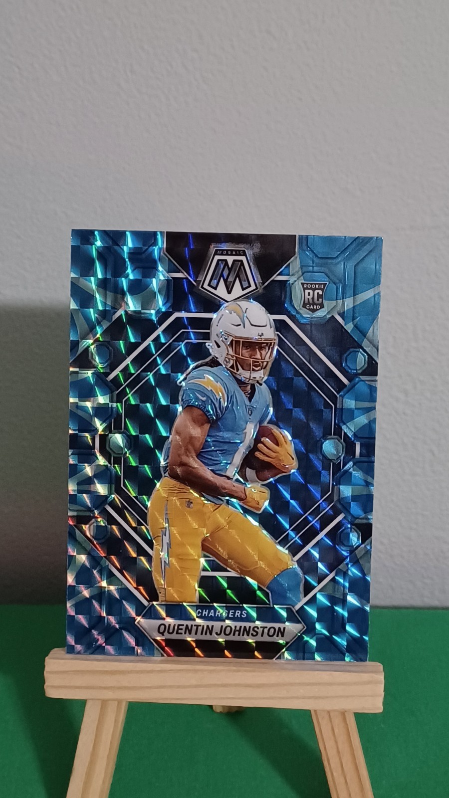 2023 Panini Mosaic Reactive Blue Prizm #356 Quentin Johnston RC Chargers Rookie