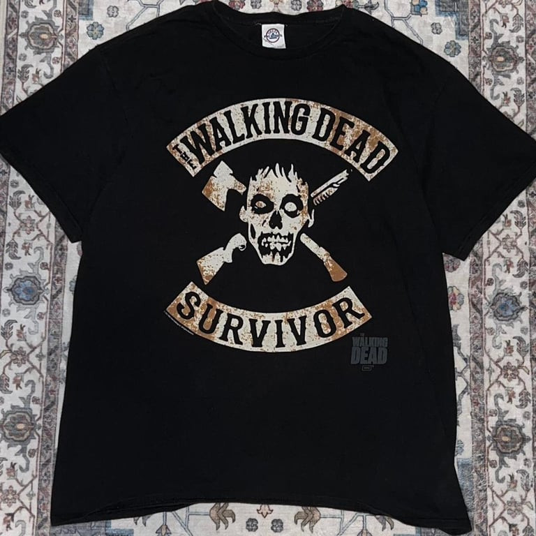 ALTRA T shirt The Walking Dead Survivor 2012 AMC grande grafica zombie nera.