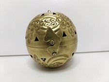 Pomander - Diffuseur de senteurs en laiton (8 cm)