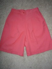 Beverly Hills High Rise Pleated Shorts SZ 6--melon -bermuda length-comfort side