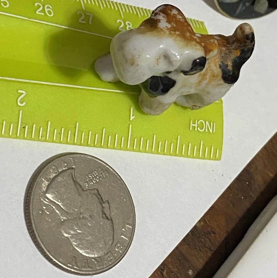 "Pequeño perro colgante adorno cerámica manchado pequeño perro amante regalo vintage 1,5"" leer" Foto 3 de 4