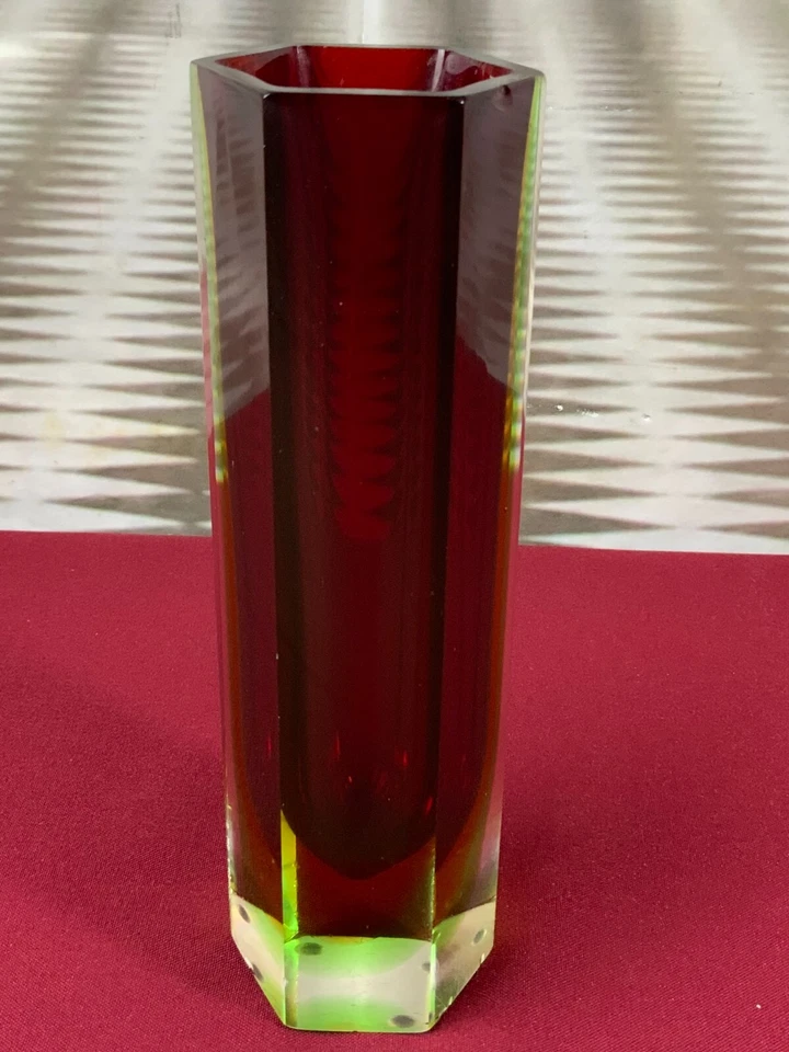 MASSIVE HEXAGONALE VASE AUS GLAS RUBIN ROT 0,8kg 20,5cm HOCH - Bild 3 von 4