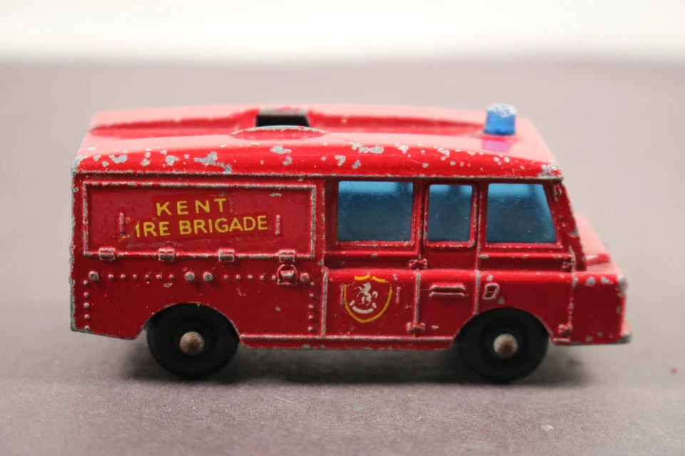 Vintage Matchbox Lesney No. 57 Land Rover Fire Truck Kent Fire Brigade England - Image 3 of 4