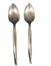 WM Rogers Lines Vintage Stainless steel Grapefruit Citrus Spoon set of 2 pcs USA