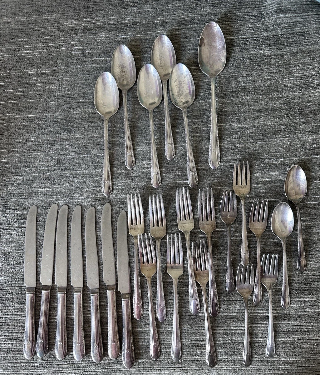 Vintage Wm Rogers Sectional IS Silver-plate Silverware Flatware