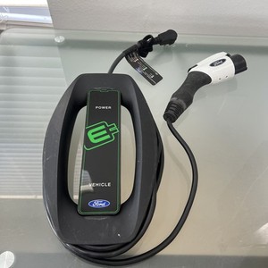 Ford EV Charger Mach E F150 Lightning Escape Fusion Charging FM58-10B706-AJ OEM