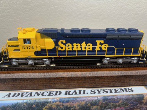 SANTA FE - ATSF SD45 LOCO DCC /TSUNAMI SOUND - BLUE WARBONNET HO Scale NEW OOP - Picture 9 of 12