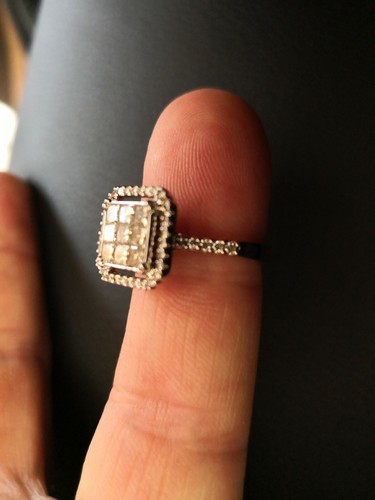 Ladies 18ct Gold Diamond Ring - Picture 3 of 4