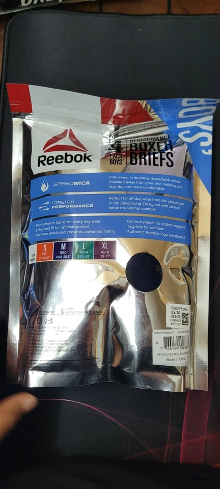 Pack de 4 calzoncillos boxer de rendimiento REEBOK para niños ¡¡NUEVOS con embalaje!!! Foto 2 de 3