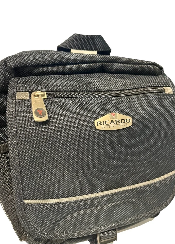 Bolso de viaje Ricardo Beverly Hills 87553 Essentials organizador bandolera negro Foto 2 de 4