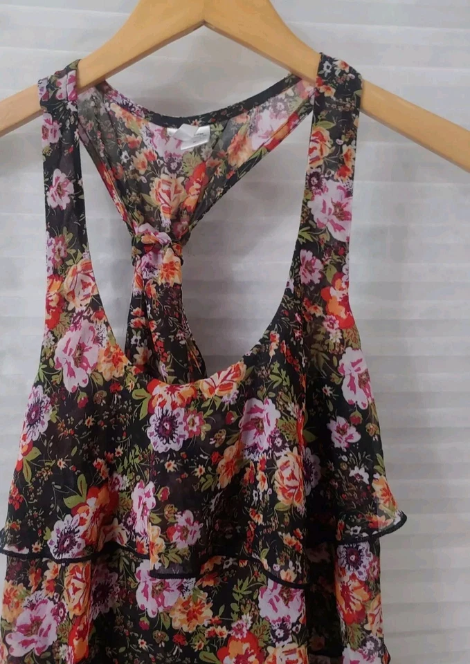 Top para mujer 6 grados S negro floral transparente en capas sin mangas cuello redondo espalda deportiva Foto 3 de 4