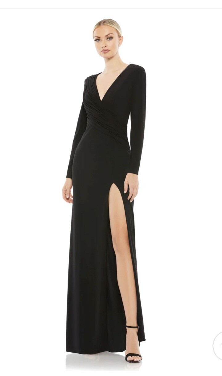 Mac Duggal Black Beaded Fringe Long Sleeve Plunge Neck High Slit Gown Size 6.