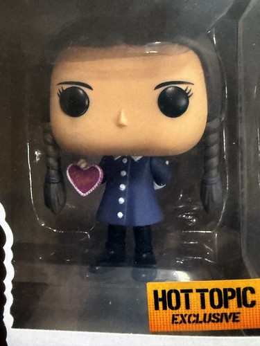 FUNKO POP! Set - WEDNESDAY ADDAMS #810, 816, 1309 & 1311 + Pop Protectors - Picture 3 of 8