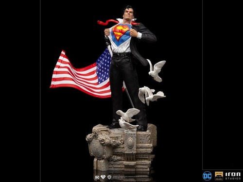 Iron Studios Clark Kent Deluxe Art Scale 1/10 - DC Comics - Picture 4 of 12