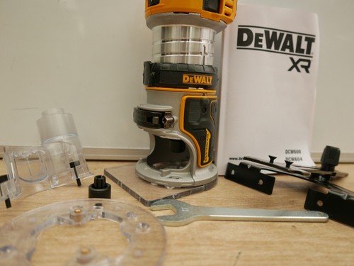 DeWalt DCW600 18v 1/4"/8mm laminate trimmer Router & fence 1 x 2 ah kit - Picture 3 of 4