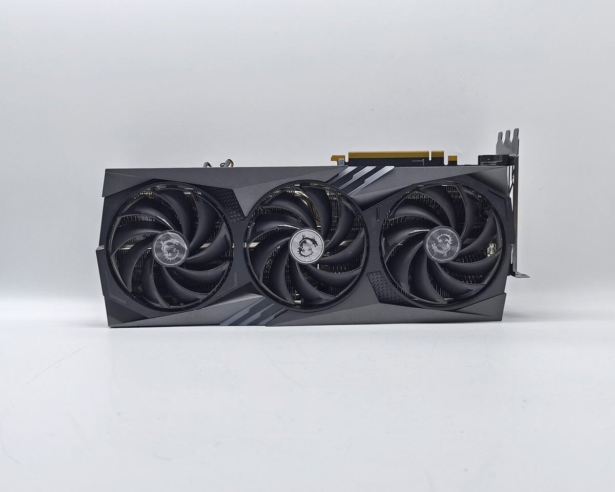 For Parts) MSI RTX 4090 GAMING X TRIO GPU No Core & VRAM For Parts) MSI RTX 4090 GAMING X TRIO GPU No Core & VRAM
