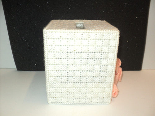 Handmade White Needlepoint Tissue Box Holder Peach Roses, Blue, Yellow Vintage - Picture 3 of 6