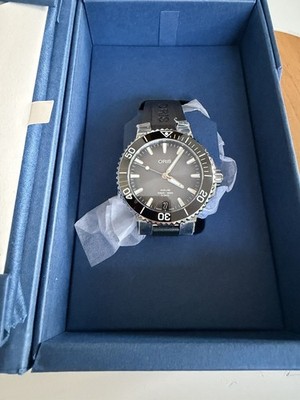 Oris Aquis Date 41.5mm Grey Dial Rubber 01 400 7769 4154 Unworn 2025