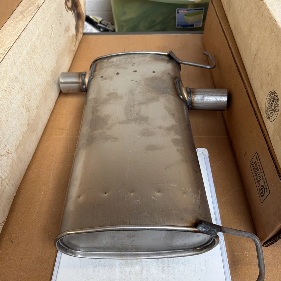 Silenciador de escape Walker 21201-flujo silencioso SS Ford Freestar Windstar Monterey Nuevo de Lote Antiguo Foto 2 de 3